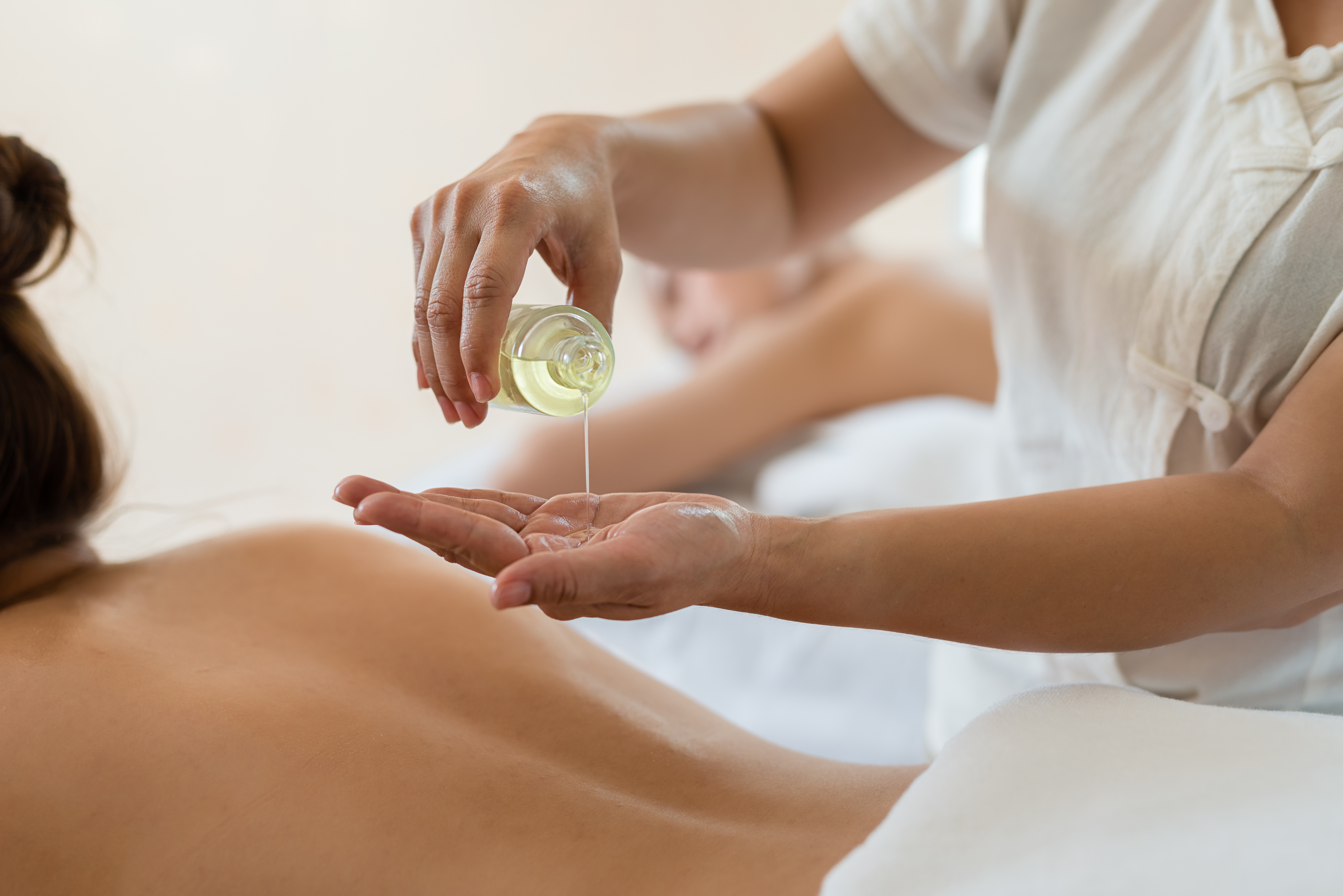 Massage Oils, Lotions or Creams - Which Do I Choose?